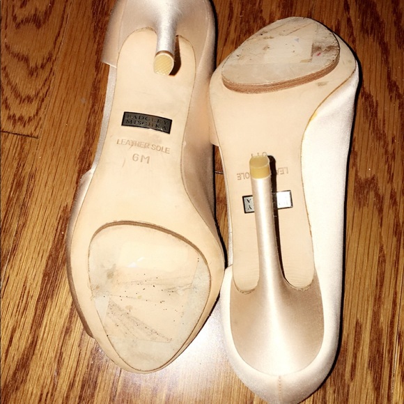 Badgley Mischka - Picture 2 of 2